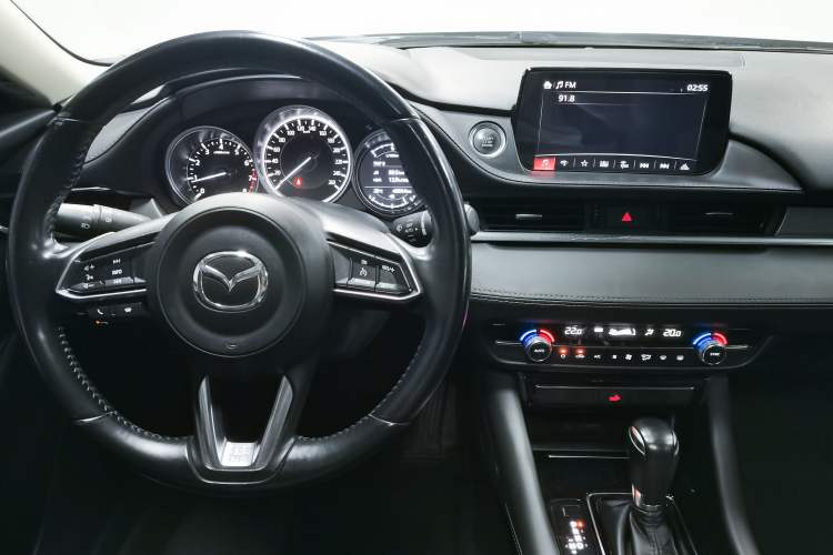 Used Mazda Atenza 2020 2.0L Blue Sky Luxury Edition Interior 3