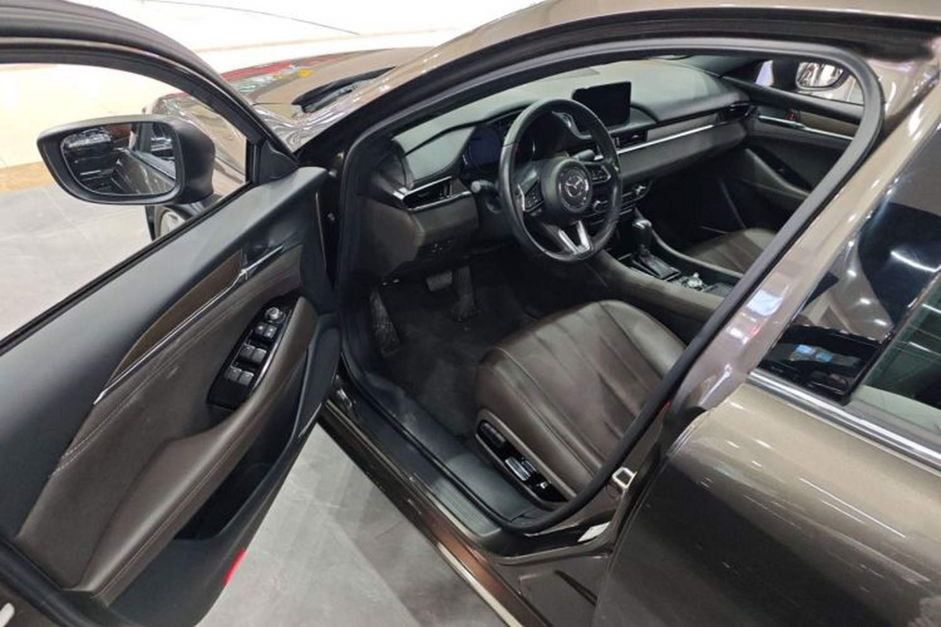 Used Mazda Atenza 2020 2.5L Sky Blue Prestige Edition Interior 3