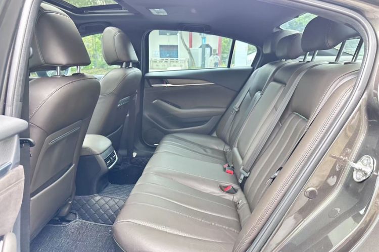 Used Mazda Atenza 2020 2.5L Sky Blue Prestige Edition Interior 4