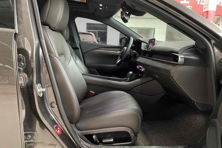 Used Mazda Atenza 2020 2.5L Sky Blue Prestige Edition Interior 6