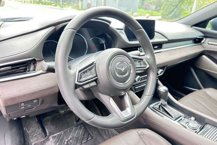 Used Mazda Atenza 2020 2.5L Sky Blue Prestige Edition Interior 6