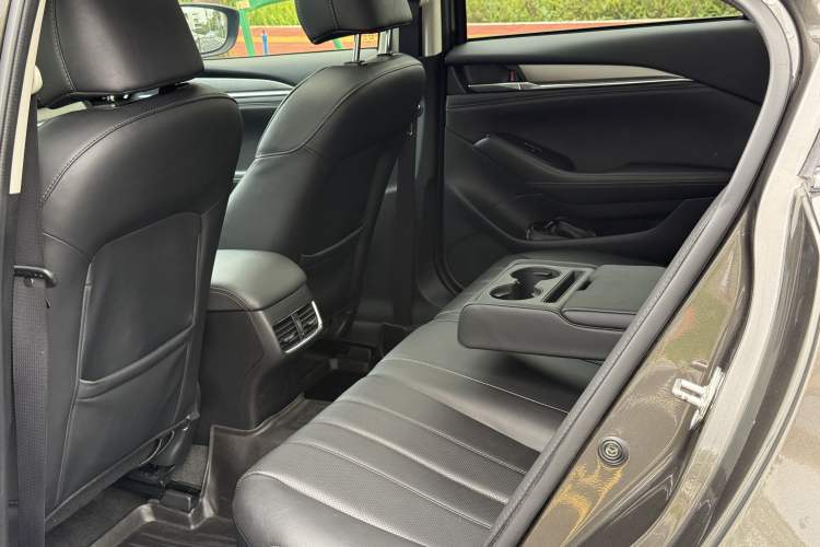 Used Mazda Atenza 2020 2.5L Skyline Sport Edition Interior 6