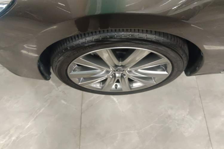 Used Mazda Atenza 2020 2.5L Skyline Sport Edition Left Front Wheel Hub