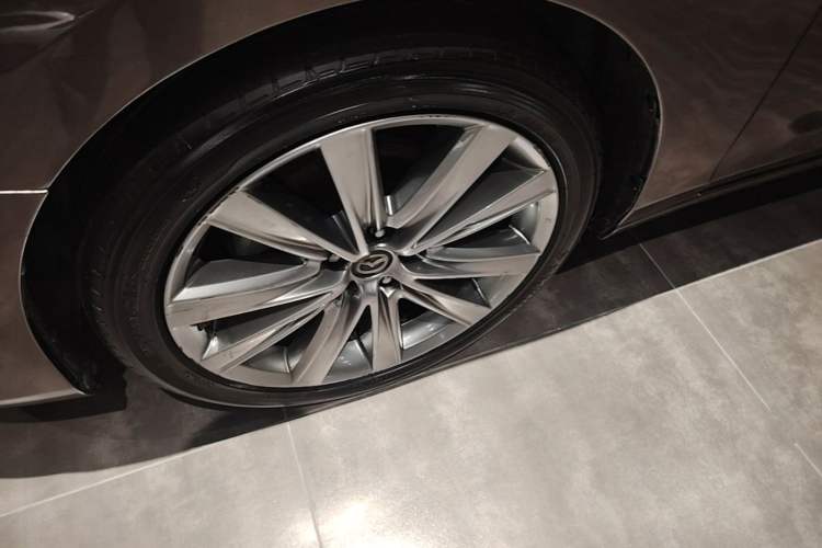 Used Mazda Atenza 2020 2.5L Skyline Sport Edition Left Front Wheel Hub