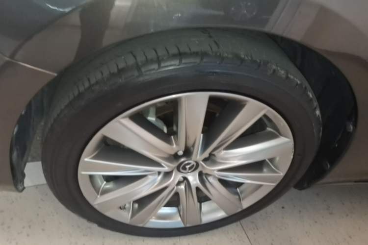 Used Mazda Atenza 2020 2.5L Skyline Sport Edition Left Front Wheel Hub