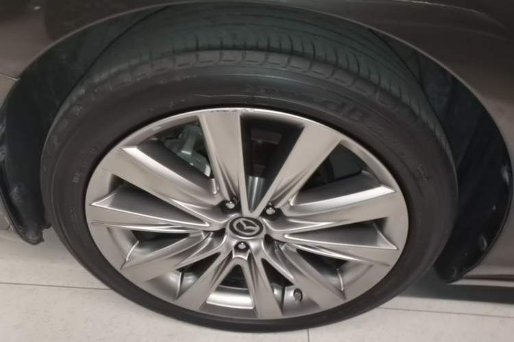 Used Mazda Atenza 2020 2.5L Skyline Sport Edition Left Front Wheel Hub