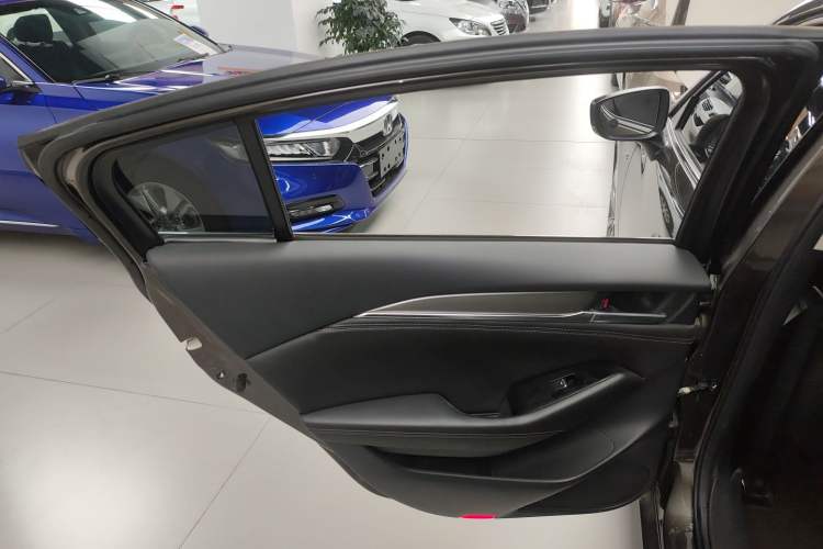 Used Mazda Atenza 2020 2.5L Skyline Sport Edition Left Rear Door Interior