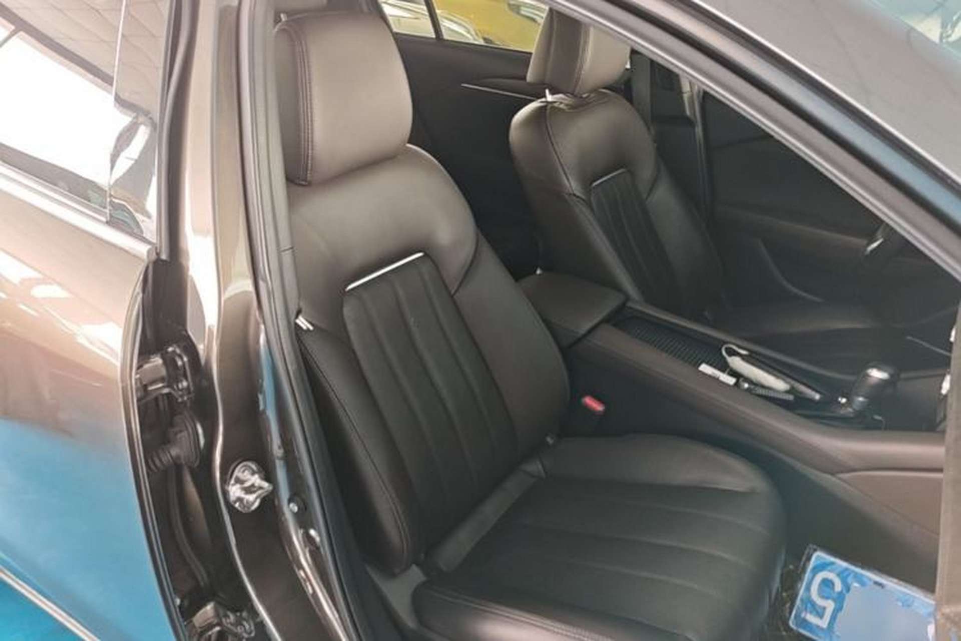 Used Mazda Atenza 2020 2.5L Sky Blue Prestige Edition Right Front Seat