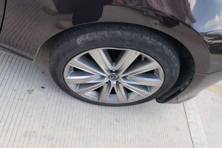Used Mazda Atenza 2020 2.5L Sky Blue Prestige Edition Right Front Wheel Hub