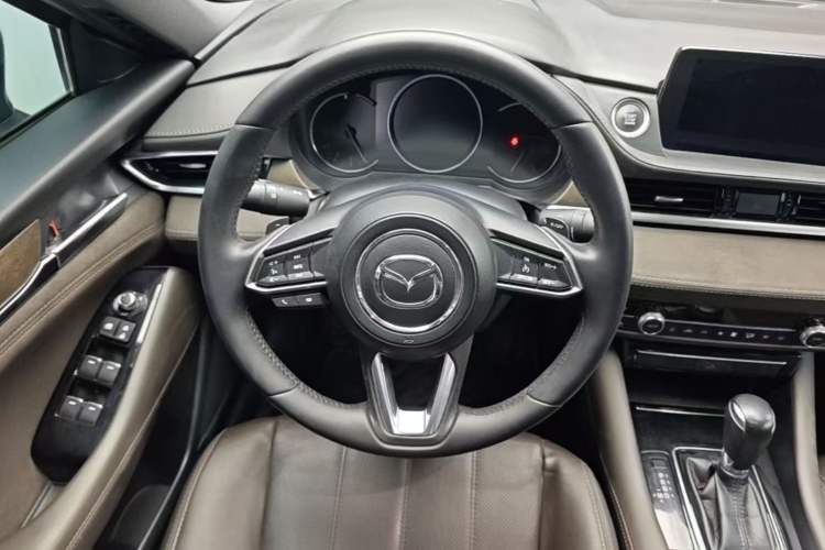 Used Mazda Atenza 2020 2.5L Sky Blue Prestige Edition Steering Wheel