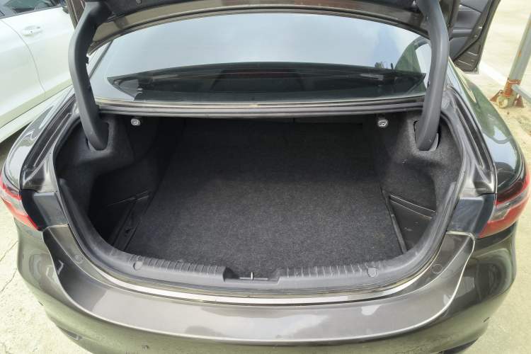Used Mazda Atenza 2020 2.5L Skyline Sport Edition Trunk