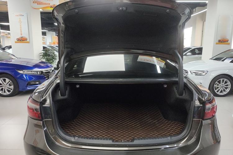 Used Mazda Atenza 2020 2.5L Skyline Sport Edition Trunk