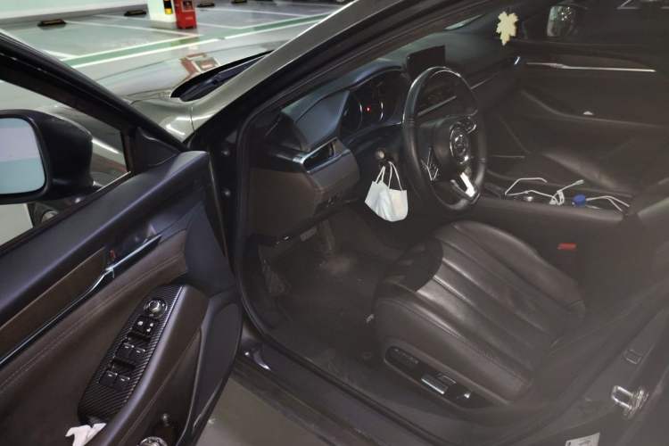 Used Mazda Atenza 2020 2.5L Sky Blue Prestige Edition Driver Seat