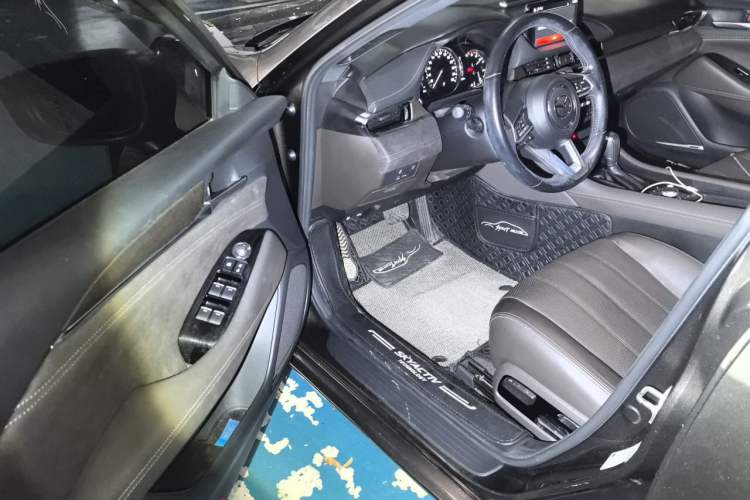 Used Mazda Atenza 2020 2.5L Sky Blue Prestige Edition Driver Seat