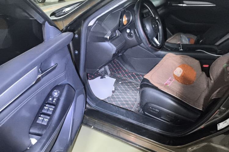 Used Mazda Atenza 2020 2.5L Skyline Sport Edition Driver Seat