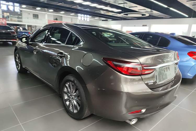 Used Mazda Atenza 2020 2.0L Blue Sky Luxury Edition Exterior 3