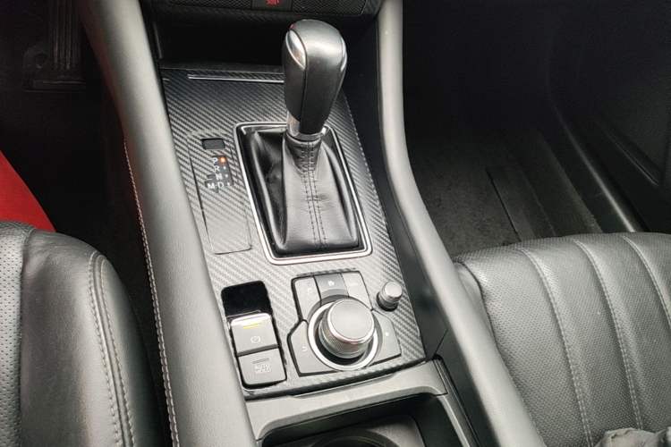 Used Mazda Atenza 2020 2.5L Skyline Sport Edition Gear Lever