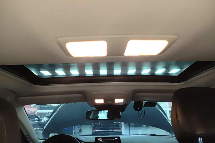 Used Mazda Atenza 2020 2.0L Blue Sky Luxury Edition Headliner