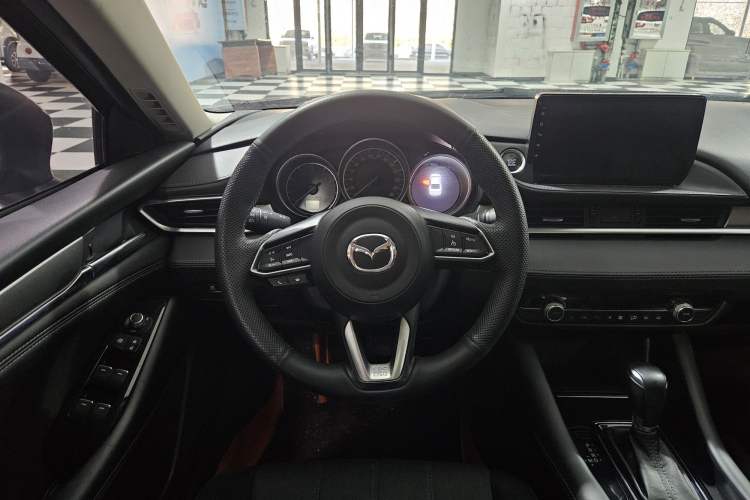 Used Mazda Atenza 2020 2.0L Blue Sky Fashion Edition Interior 2