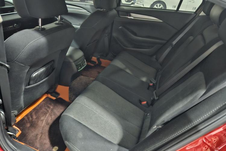 Used Mazda Atenza 2020 2.0L Blue Sky Fashion Edition Interior 4