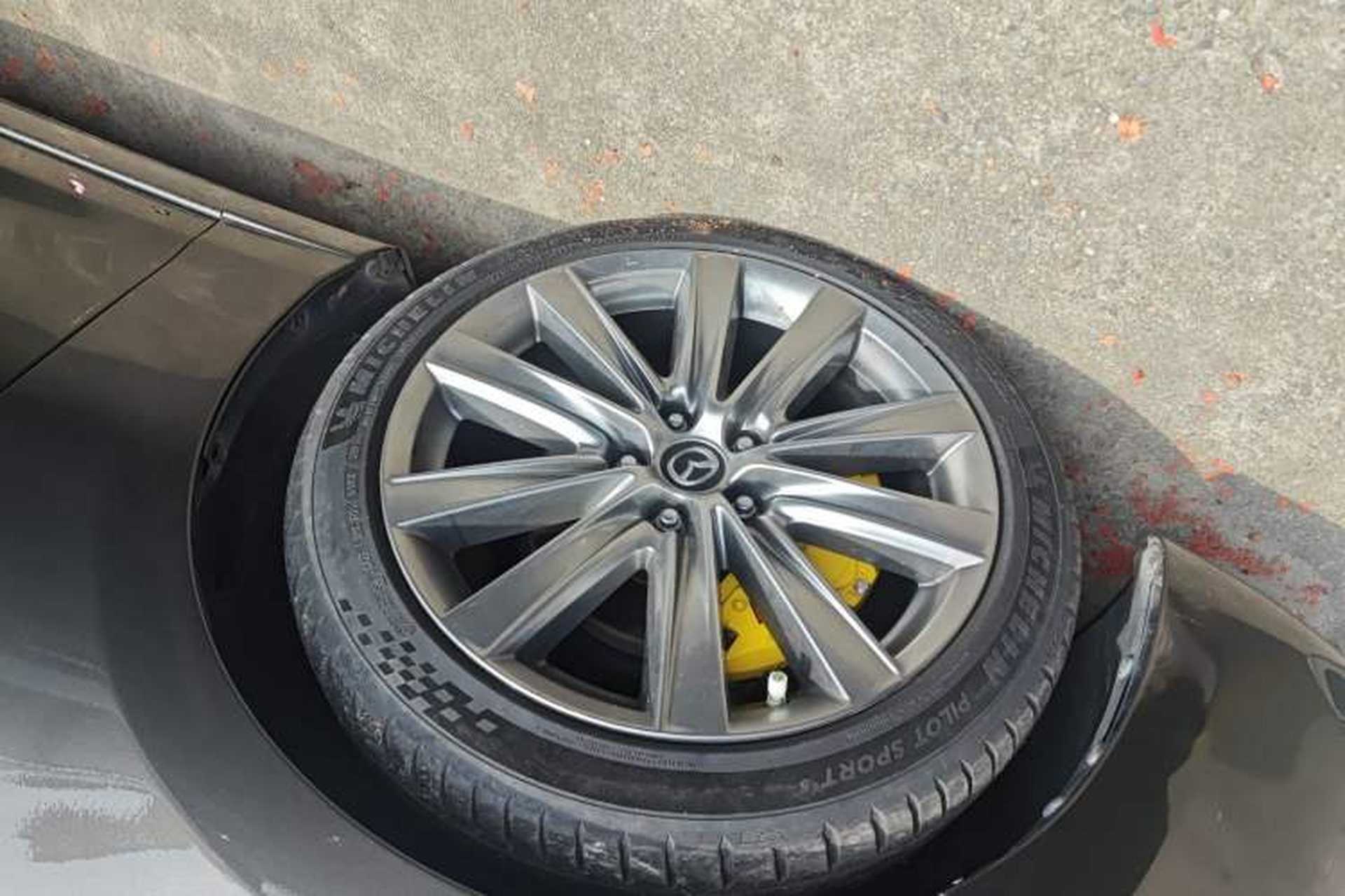 Used Mazda Atenza 2020 2.5L Skyline Sport Edition Left Front Wheel Hub