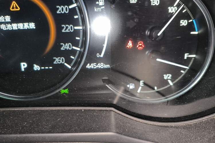 Used Mazda Atenza 2020 2.5L Sky Blue Prestige Edition Odometer Close Up