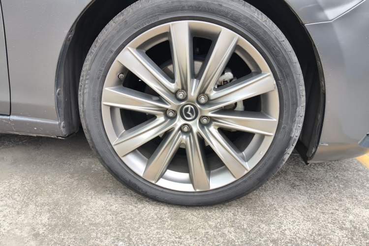 Used Mazda Atenza 2020 2.5L Sky Blue Prestige Edition Right Front Wheel Hub