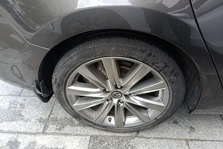 Used Mazda Atenza 2020 2.5L Sky Blue Prestige Edition Right Rear Wheel Hub