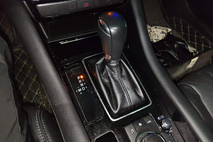 Used Mazda Atenza 2020 2.5L Sky Blue Prestige Edition Gear Lever