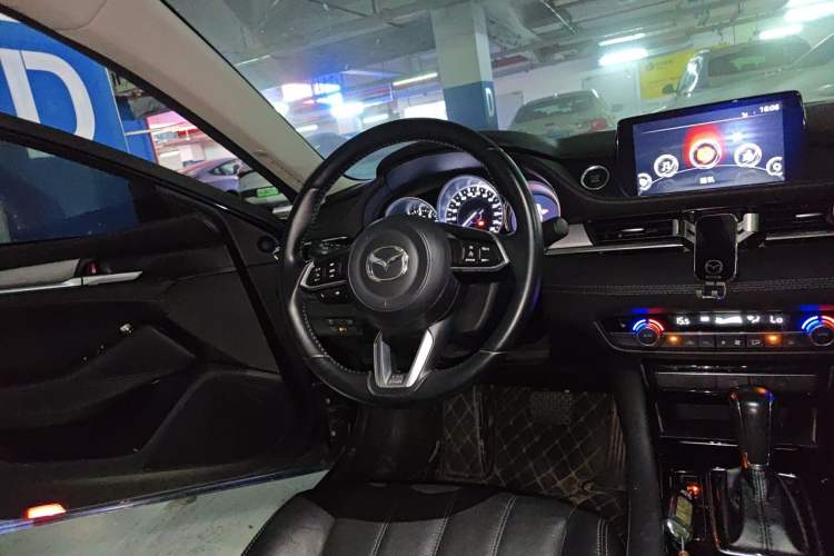 Used Mazda Atenza 2020 2.5L Sky Blue Prestige Edition Steering Wheel