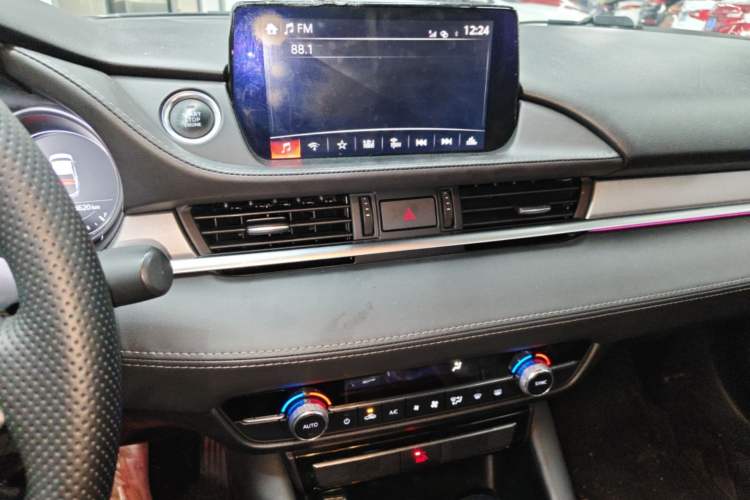 Used Mazda Atenza 2020 2.0L Blue Sky Luxury Edition Audio And AC Panel