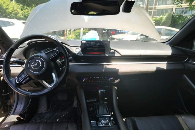 Used Mazda Atenza 2020 2.5L Sky Blue Prestige Edition Center Console