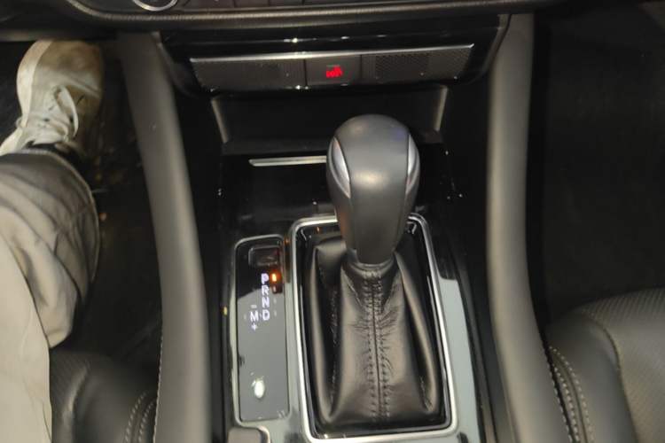 Used Mazda Atenza 2020 2.5L Skyline Sport Edition Gear Lever