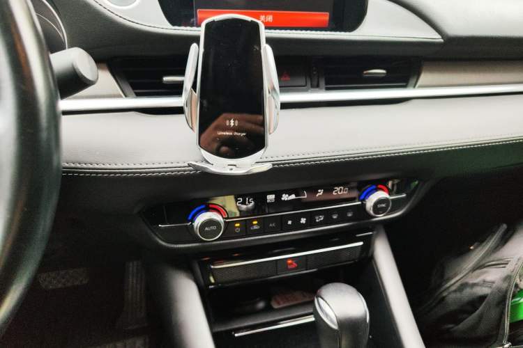 Used Mazda Atenza 2020 2.0L Blue Sky Luxury Edition Audio And AC Panel