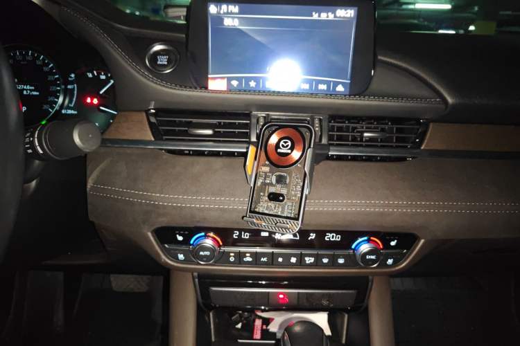 Used Mazda Atenza 2020 2.5L Sky Blue Prestige Edition Audio And AC Panel