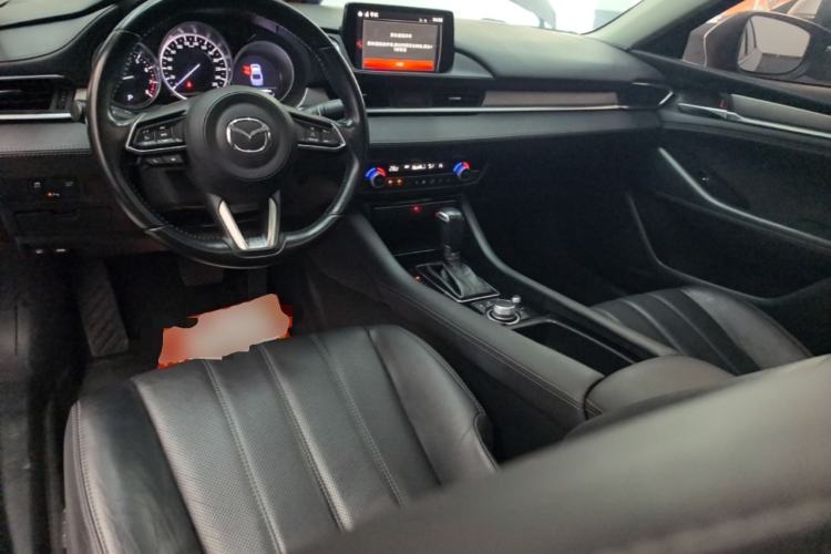 Used Mazda Atenza 2020 2.0L Blue Sky Luxury Edition Center Console