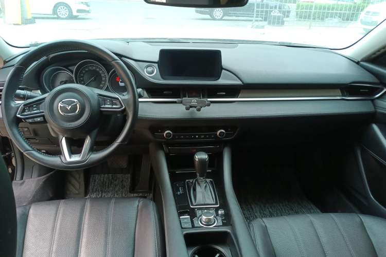 Used Mazda Atenza 2020 2.5L Skyline Sport Edition Center Console