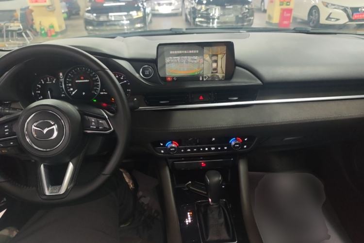 Used Mazda Atenza 2020 2.5L Sky Blue Prestige Edition Center Console