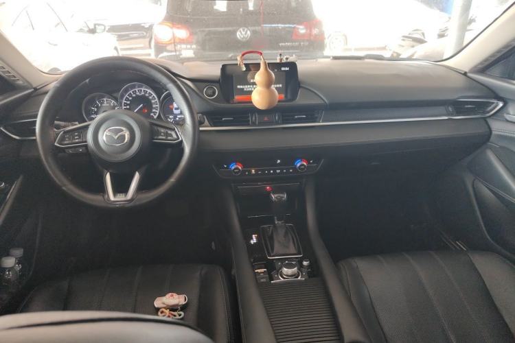 Used Mazda Atenza 2020 2.5L Skyline Sport Edition Center Console
