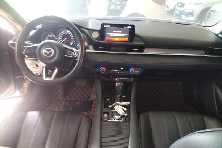 Used Mazda Atenza 2020 2.5L Skyline Sport Edition Center Console