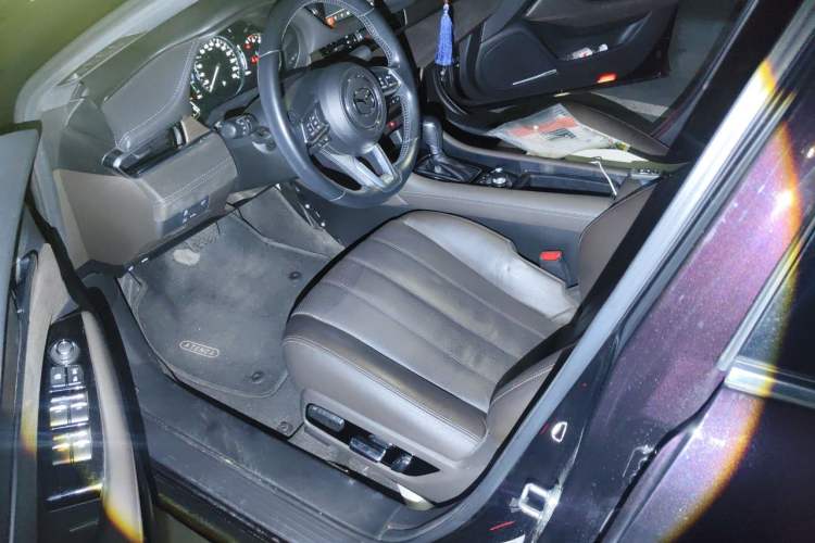 Used Mazda Atenza 2020 2.5L Sky Blue Prestige Edition Driver Seat