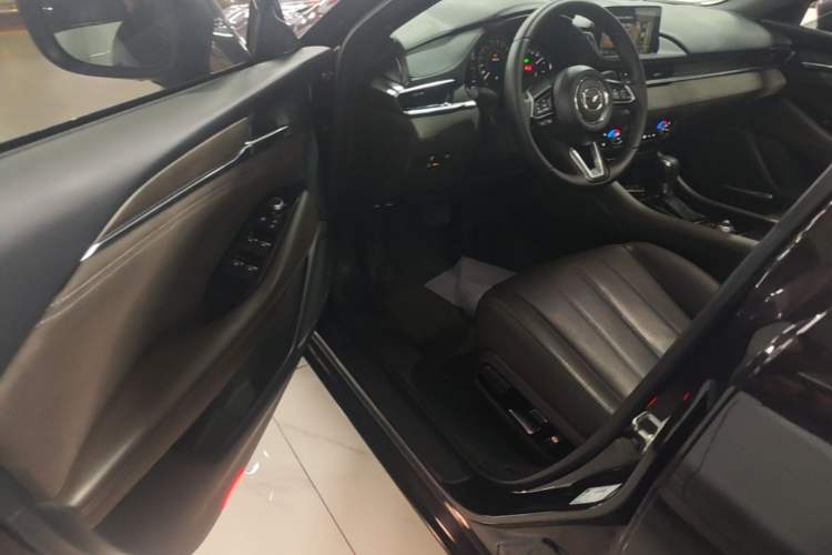 Used Mazda Atenza 2020 2.5L Sky Blue Prestige Edition Driver Seat