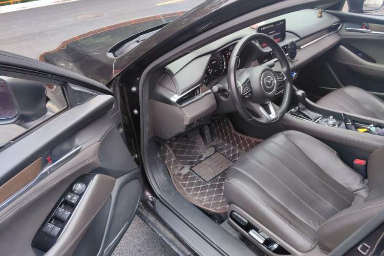 Used Mazda Atenza 2020 2.5L Sky Blue Prestige Edition Driver Seat