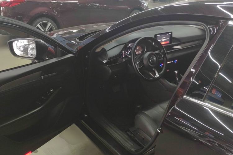 Used Mazda Atenza 2020 2.5L Skyline Sport Edition Driver Seat