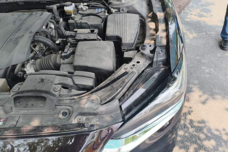 Used Mazda Atenza 2020 2.0L Blue Sky Luxury Edition Engine Bay Left