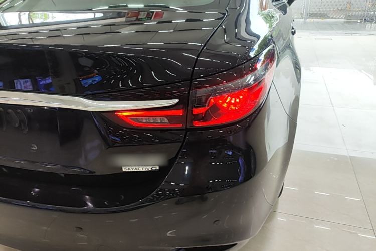 Used Mazda Atenza 2020 2.0L Blue Sky Luxury Edition Exterior 3
