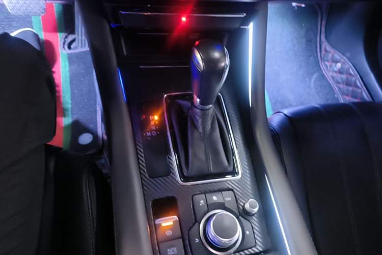 Used Mazda Atenza 2020 2.5L Skyline Sport Edition Gear Lever
