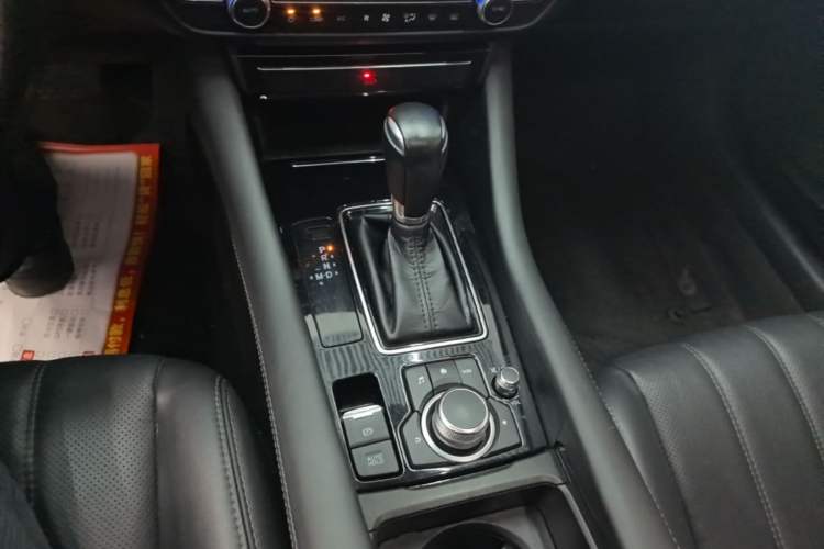Used Mazda Atenza 2020 2.0L Blue Sky Luxury Edition Gear Lever