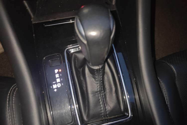 Used Mazda Atenza 2020 2.5L Skyline Sport Edition Gear Lever