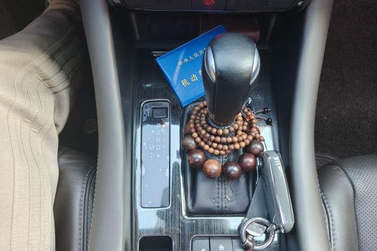 Used Mazda Atenza 2020 2.5L Sky Blue Prestige Edition Gear Lever